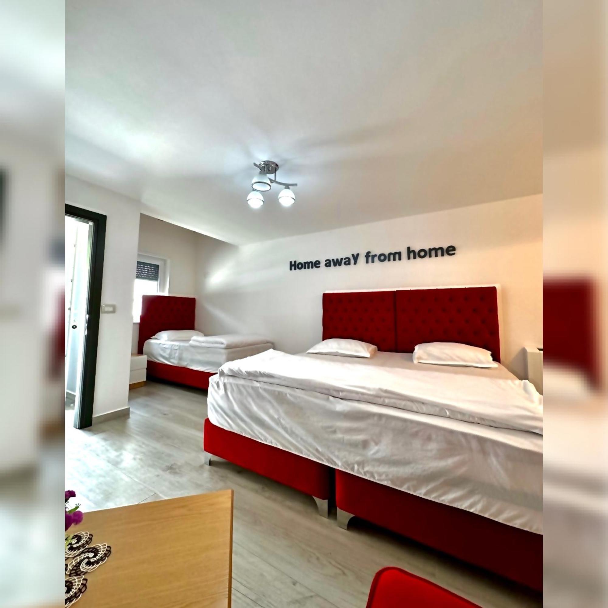 Breezy Hotel Valbone Buitenkant foto