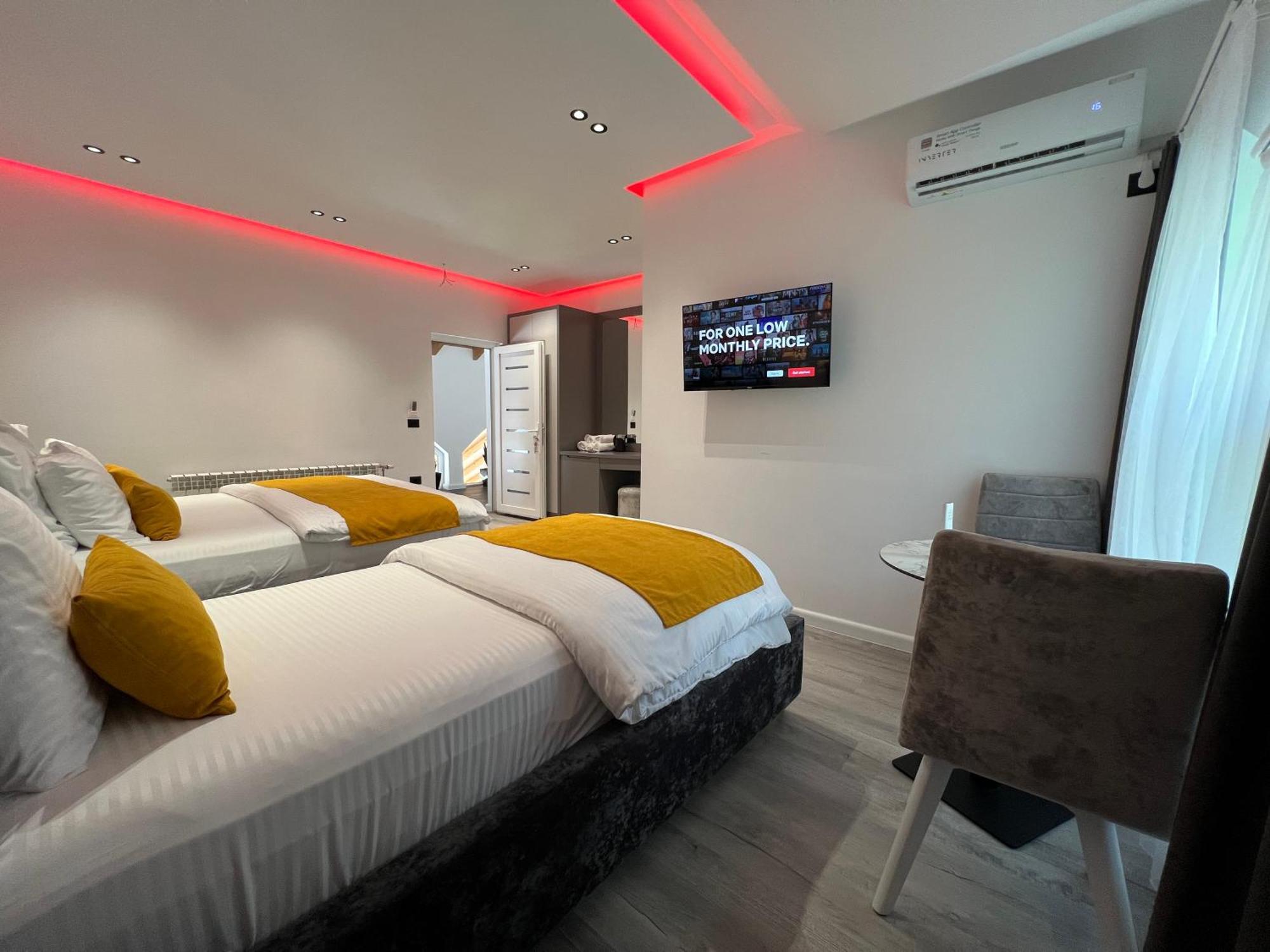 Breezy Hotel Valbone Buitenkant foto