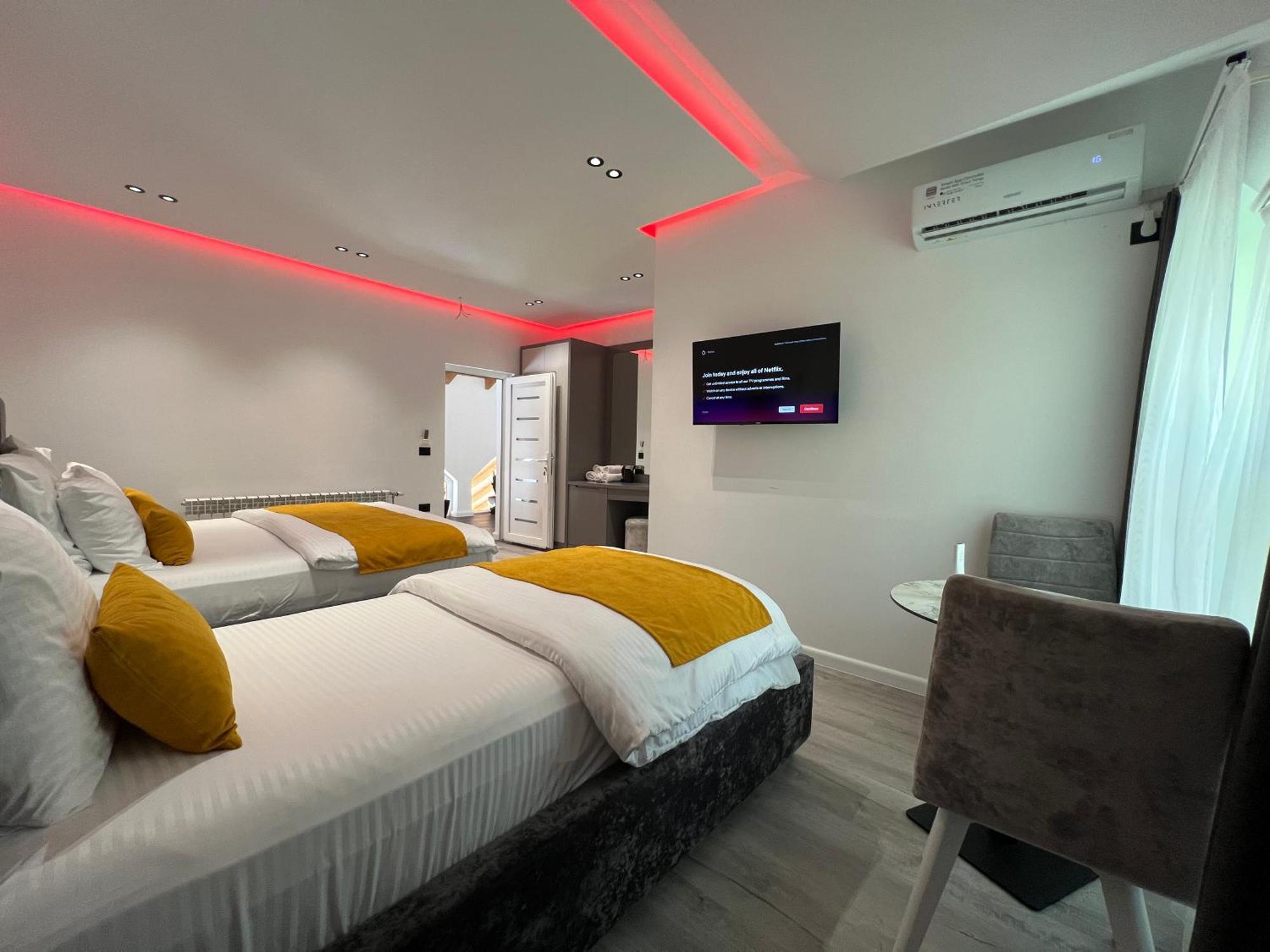 Breezy Hotel Valbone Buitenkant foto